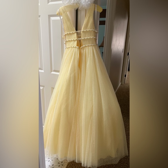 Sherri Hill Yellow Sparkly Prom Dress - Picture 4 of 8